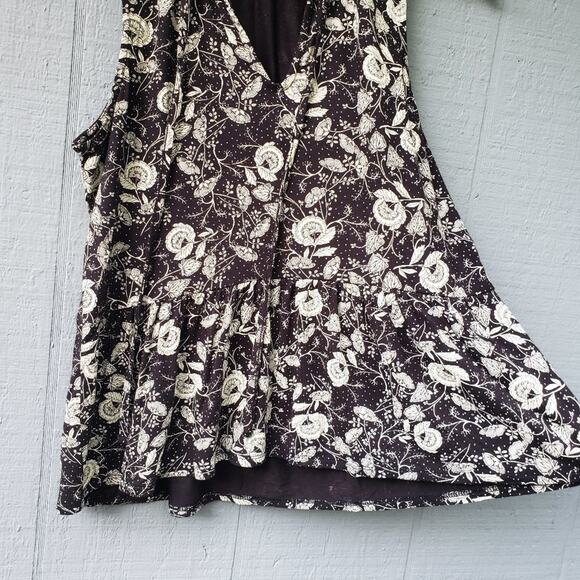 J Crew Off White Black Floral Peplum Tank Top XS - Picture 3 of 9